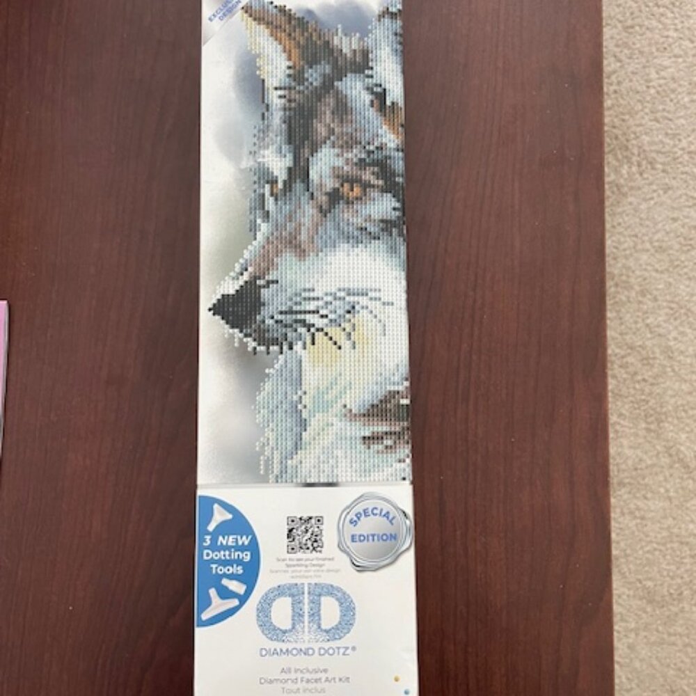 Diamond Dotz "Wolf Portrait" Special Edition diamond painting kit